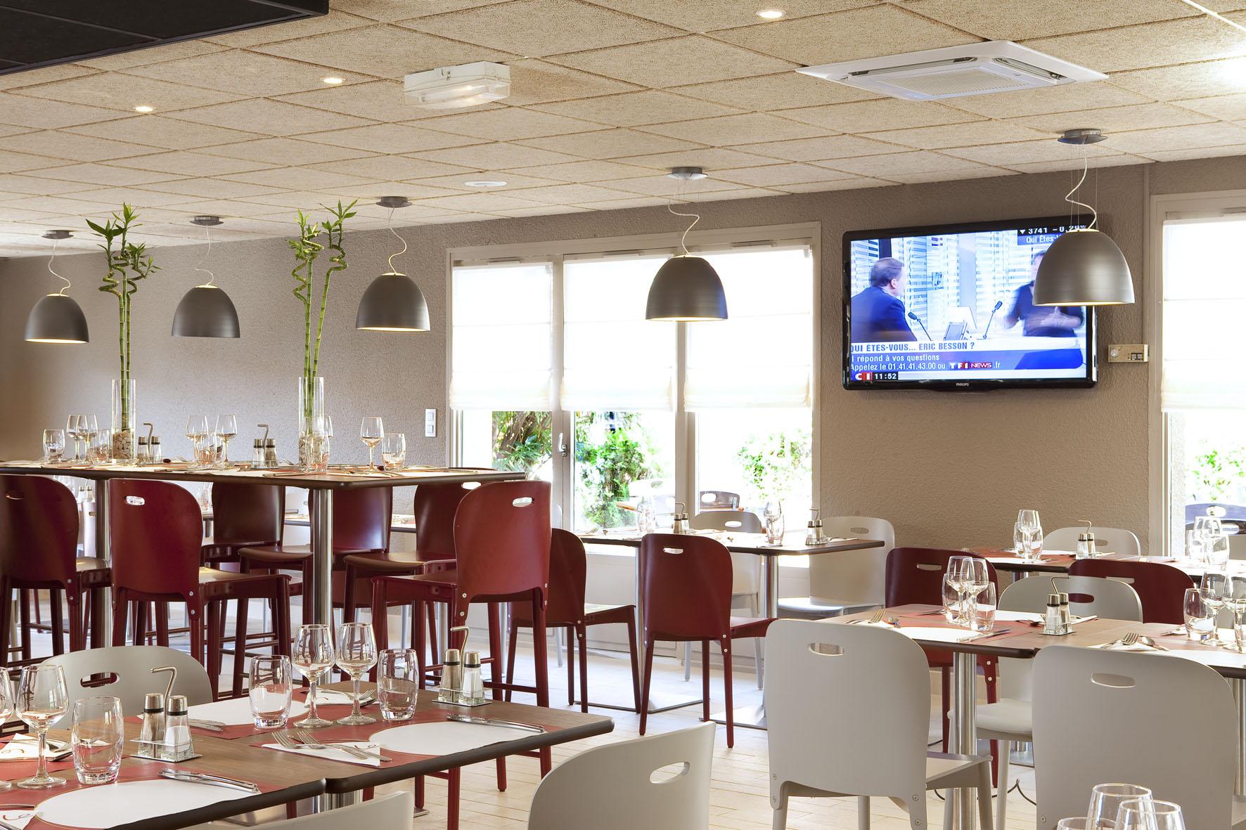 Campanile Marseille Saint Antoine Hotell Restaurang bild